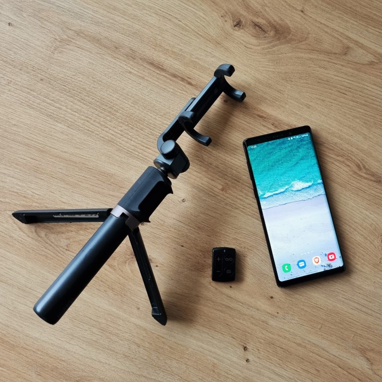 selfie_stick_tripod idealny prezent dla podróżnika