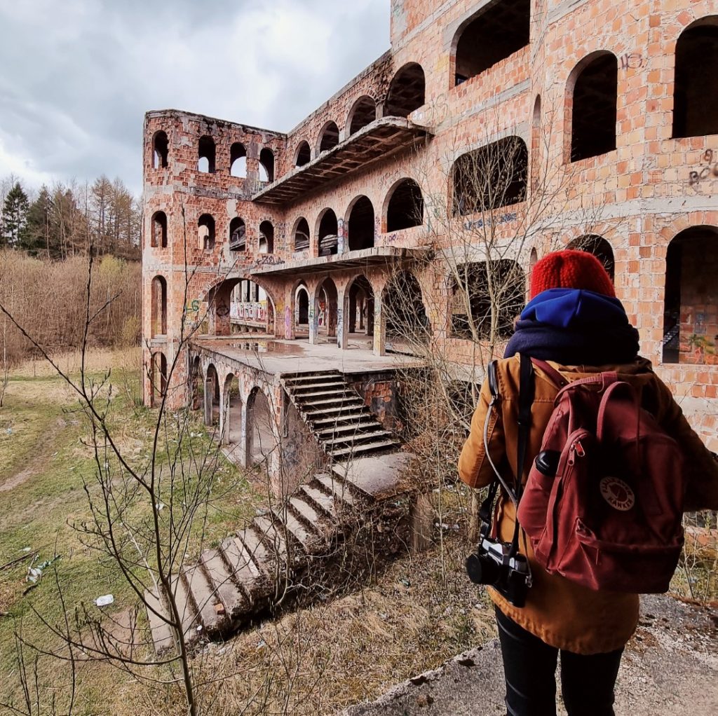 zamek w łapalicach urbex