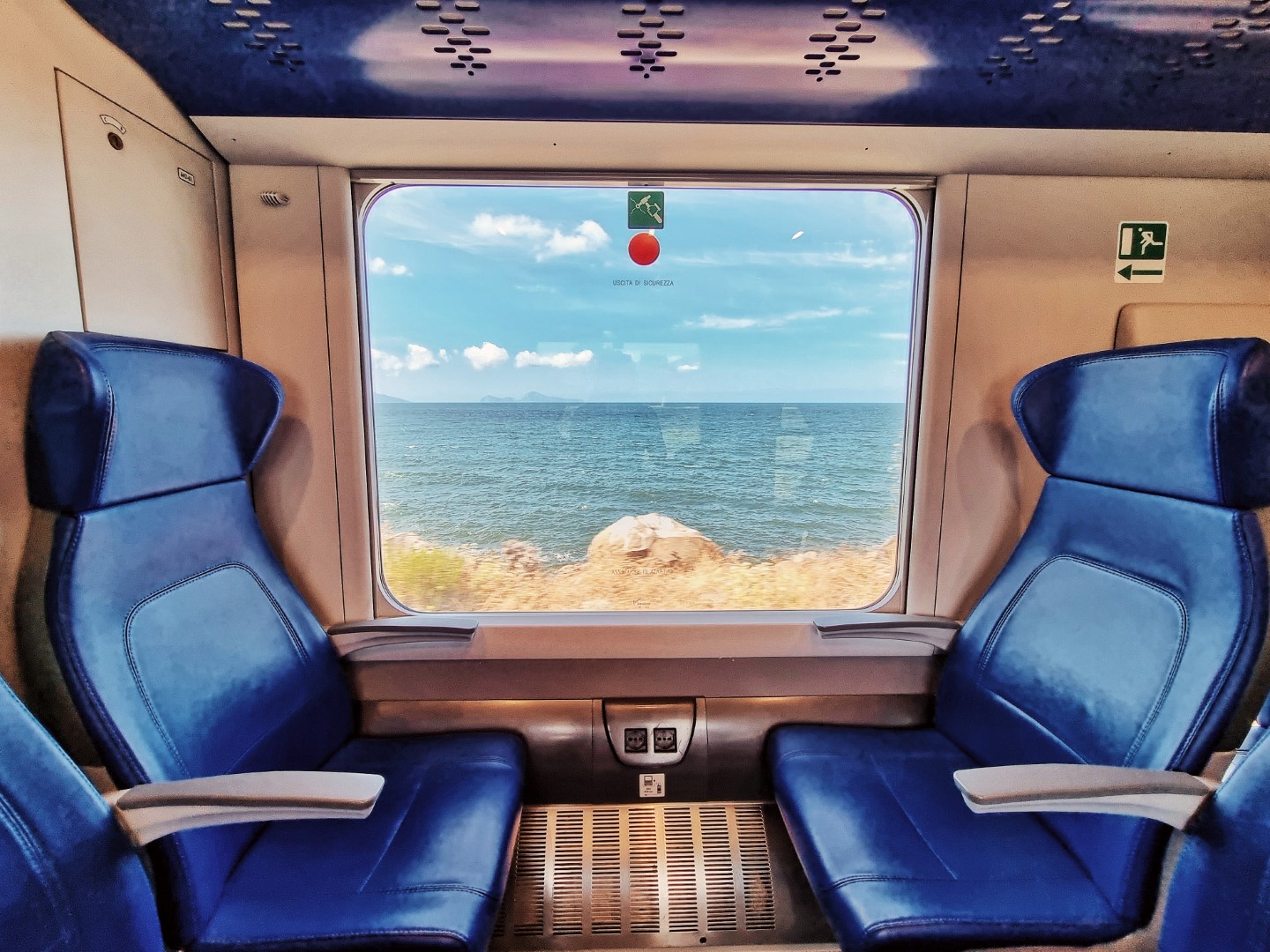 pociąg pompeje neapol