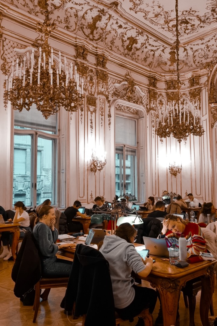 bibilioteka budapeszt